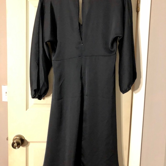 Dress - Picture 2 of 3